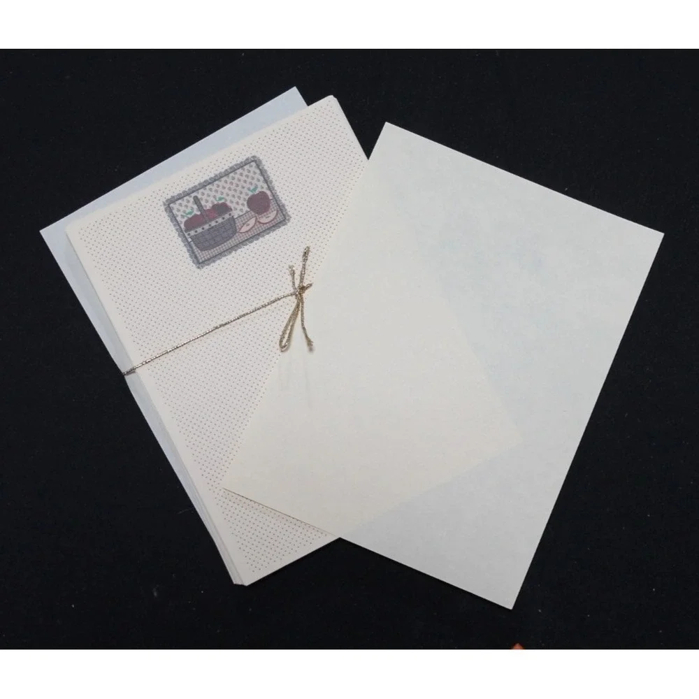 Vintage 1983 Mead Apple Country Stationery Set Cards Envelopes Paper 166 Pieces